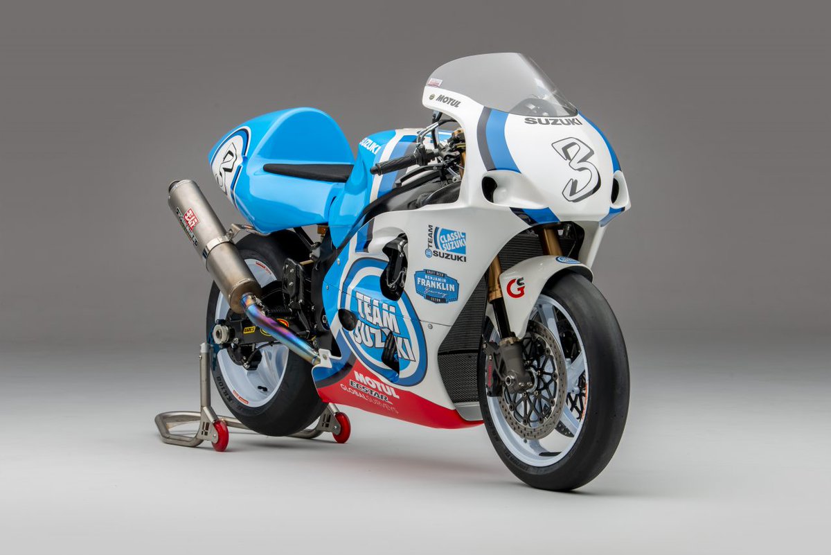 axisadman's tweet photo. Happy Monday peeps.
This beauty put a smile on my face:
TEAM CLASSIC SUZUKI GSX-R750 SRAD RACER https://t.co/iAwNRKbrcm