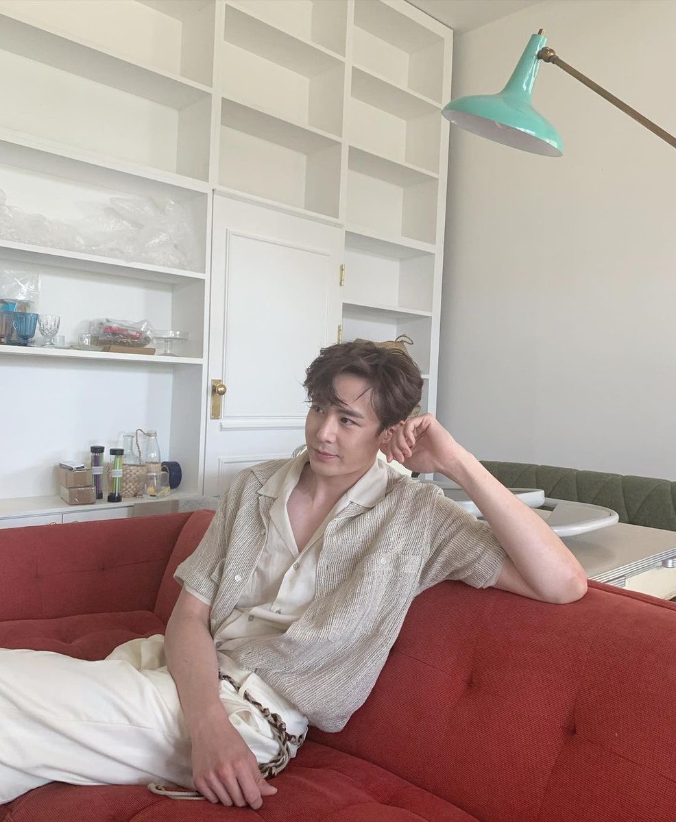 followkhun_'s tweet photo. [🐨📷 khunsta0624] 211115
#Nichkhun 
#นิชคุณ #khunsta0624posts

https://t.co/qabtim6GEB

#NICHKHUN #นิชคุณ #닉쿤 
#尼坤 #ニックン #2PM https://t.co/9Wq6rvVE7K