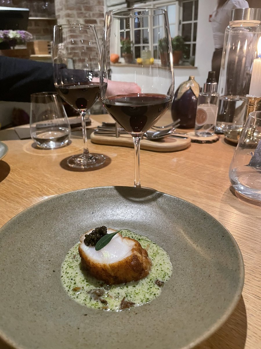 DawsonDivasWed1's tweet photo. @BlkSwanOldstead amazing dinner followed by yummy brekkie #anniversary #NorthYorks #mywife https://t.co/wGocbUcJ0d