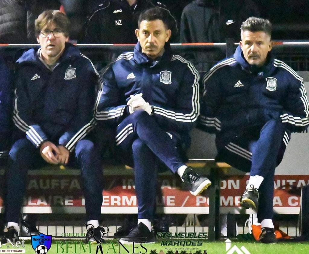 Nuestro traumatólogo #DrClaudioVazquez de concentración con la <a href="/SeFutbol/">Selección Española Masculina de Fútbol</a> 🔥🔝⚽️