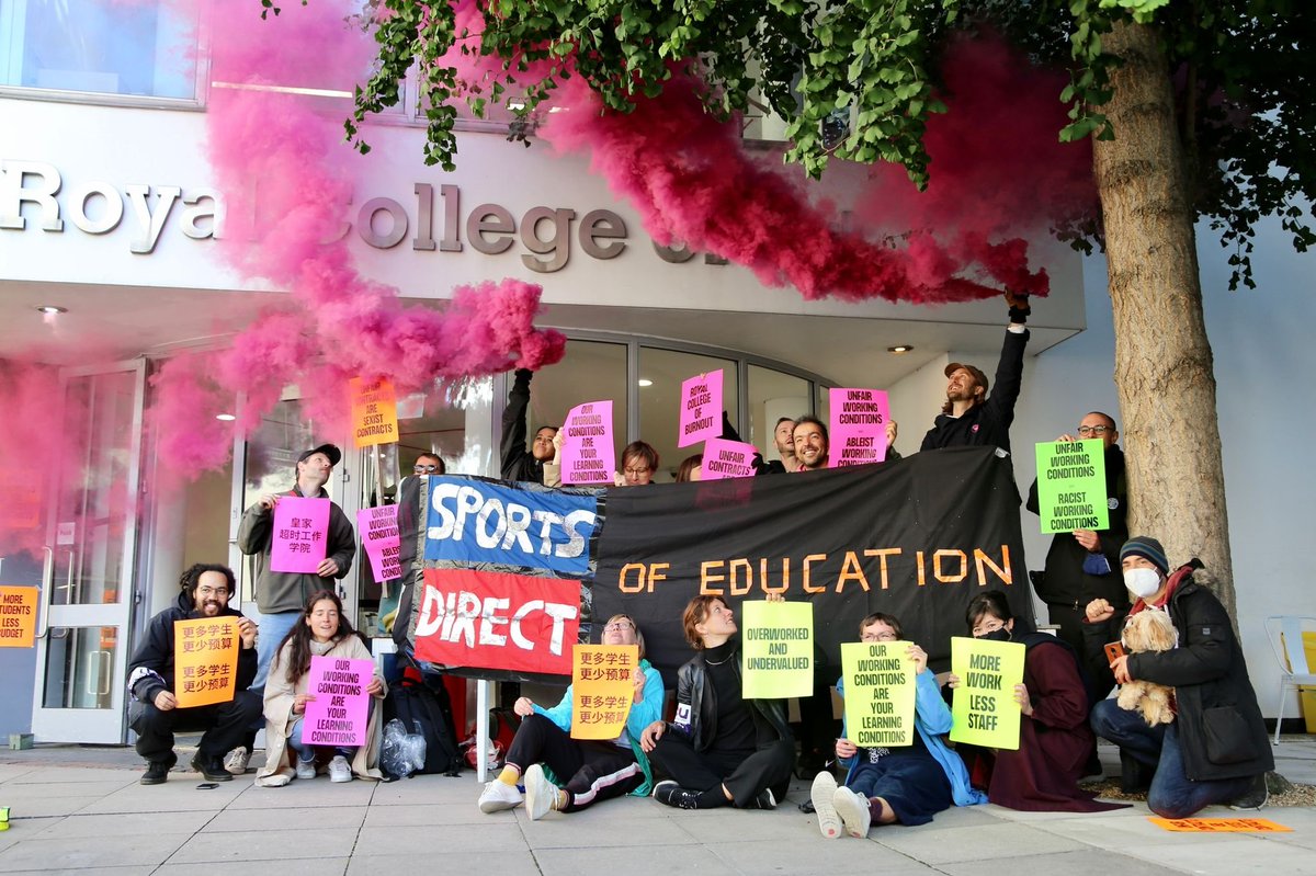 Solidarity to <a href="/RcaUcu/">Royal College of Art UCU ✊</a> now in their 4th week of strike action! @pwthompson_RCA refuses to discuss measures to control workload &amp; has implemented the worst casualised contracts in the sector. No wonder 86% of staff voted no confidence in him. <a href="/rca/">Royal College of Art</a> needs to listen up &amp; change now!