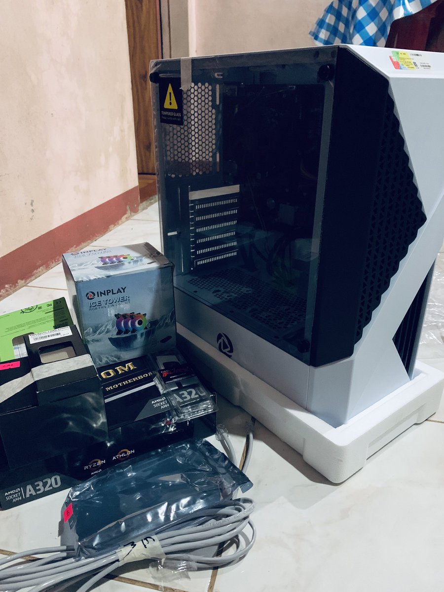 jusipp24's tweet photo. Thank you axie for this wonderful gift. Thanks as well to Sir koko and @Lunaciel555  for giving me this opportunity of your scholarship program. It will helped a lot of people like me. Blessed our guild and more member to come. Tenkz again sir and to our family.🥺🥺 https://t.co/iXIrdLFjjU