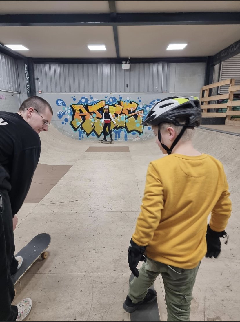 AliveActiveCom's tweet image. Looking forward to week two of our Have A Go programme at @KasetSkatepark tonight #Skateboarding #HaveAGo #ActiveCommunity