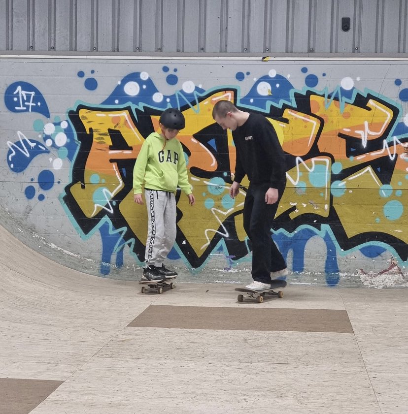 AliveActiveCom's tweet image. Looking forward to week two of our Have A Go programme at @KasetSkatepark tonight #Skateboarding #HaveAGo #ActiveCommunity