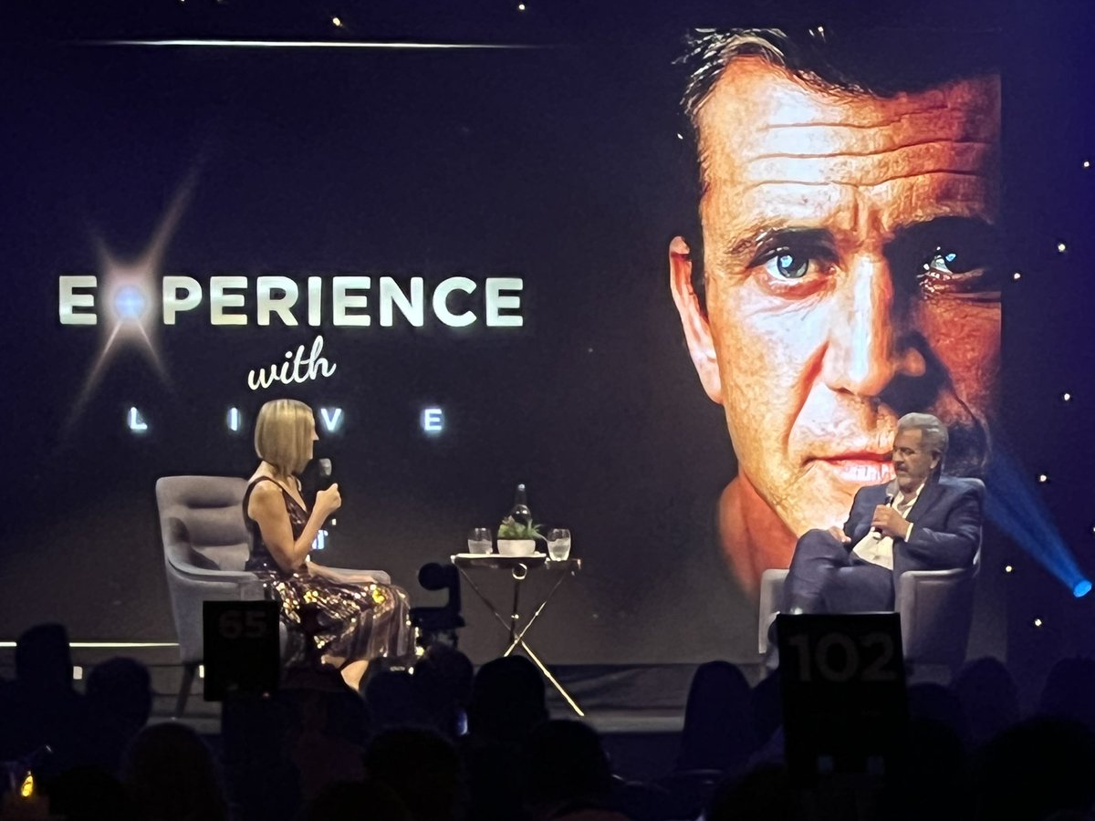 A_Kheyami's tweet photo. A surreal night with the greatest man himself, one of my favourite actors of all time, the magnificent Mel Gibson! Unforgettable, incredible, indescribable, incomparable and unimaginable event, and one of the best nights of my life!
#anexpwith https://t.co/mWcldmT9cI