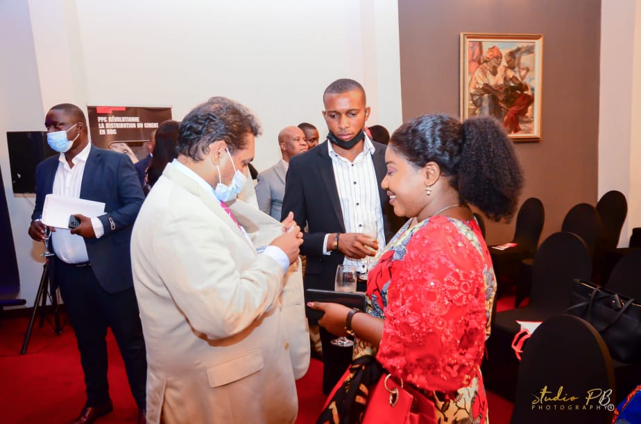 AssNatRdcNews's tweet photo. #RDC Hon @NellyPresse a pris part  au lancement officiel de l'application mobile @DIGICIMENT le 10 Nov courant, à l'hôtel Soultani: Une première plateforme dans l'industrie du ciment qui assiste les dépositaires pour les commandes des différents produits @PPCBARNET https://t.co/kCOYMPrzqt