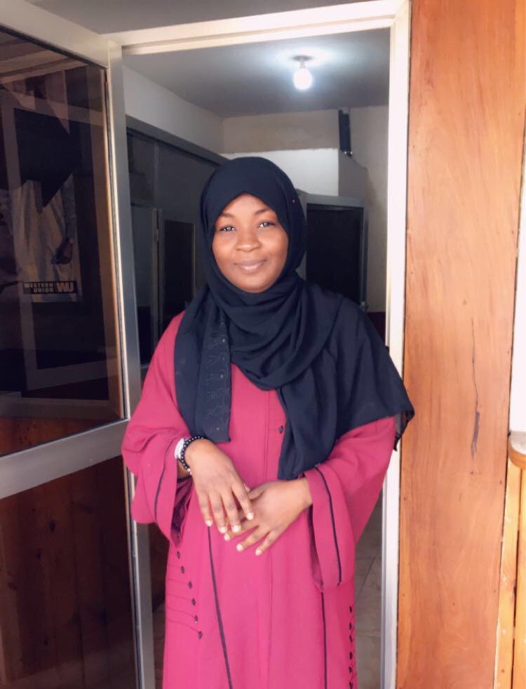 Khamsys's tweet photo. Awa Deen works at MZM Financial Bureau and currently pursuing an Associate Degree in Accounting and Finance. https://t.co/jalkuFpatd