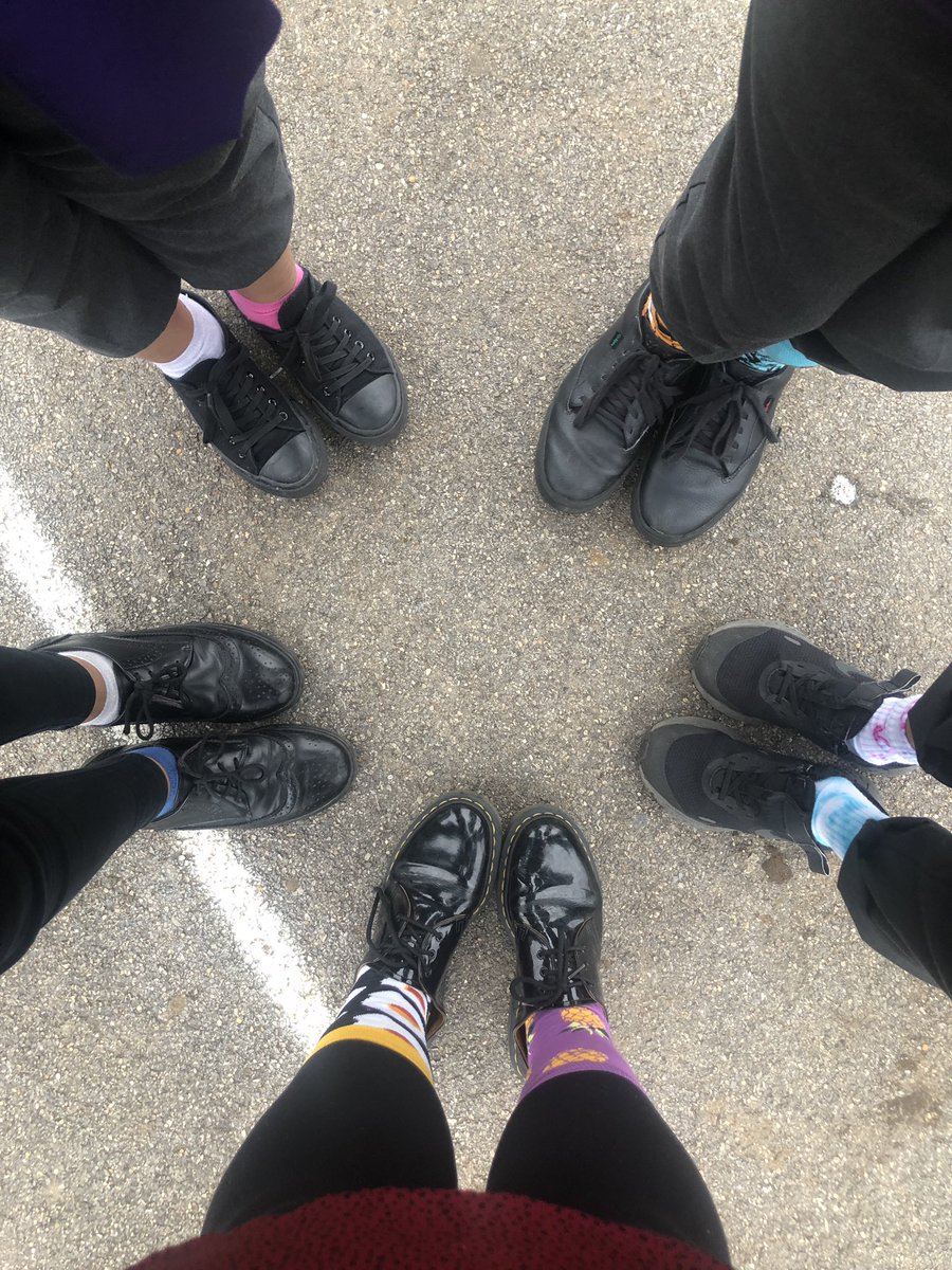 MissKyrk's tweet photo. Kicking off #AntiBullyingWeek in The Middle with #OddSocksDay and the beginning of our #KindnessWave @school21_uk Here are 50 suggestions to keep the wave going! 💜💙💜💙 https://t.co/RoRaFXtswJ