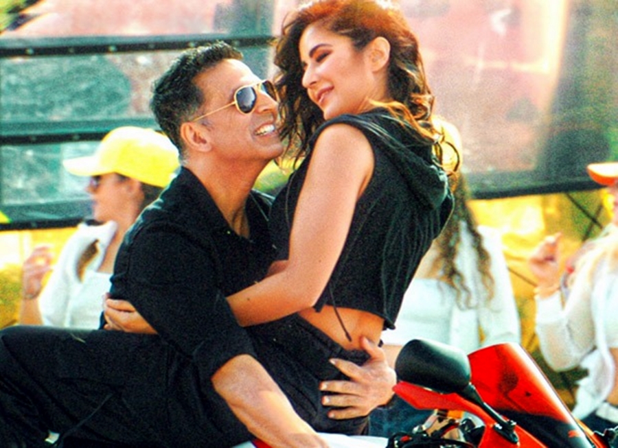 Jackacedotin's tweet photo. #Sooryavanshi #BoxOffice Collections: #Sooryavanshi beats #ThugsofHindostan; becomes #KatrinaKaif’s 6th highest grossing movie of all time
#Jackace
https://t.co/ejnHcumw17 https://t.co/Ov49GENx42
