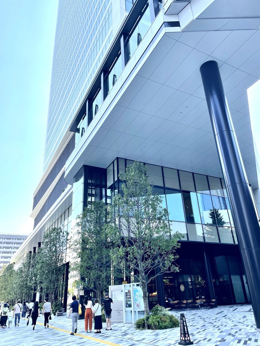 TokyoInternati2's tweet photo. 2022年は、10月28・29・
30日の３日間です！
場所は同じく浜松町館てすが、今度は一つ上に上がって4階になります✨同じ階にある大きな会議室も押さえています。インバウンドが戻ってきたら、まさにインターナショナルなペンショーになると思います😊
皆様どうぞお楽しみに♪
#tokyopenshow2022 https://t.co/QCyaNEpwqa