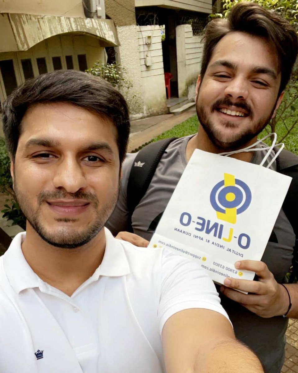 OLineOIndia's tweet photo. We thank @ashishchanchlani for choosing O-LINE-O as the best partner for all your Tech needs. We're glad to have your trust in us! 

Enjoy the perks of shopping with O-LINE-O! Visit our store or call 63900 63900 Now.

#olineo #olineoindia #mumbai  #ashishchanchlani #DigitalIndia https://t.co/wKB7NolBFD