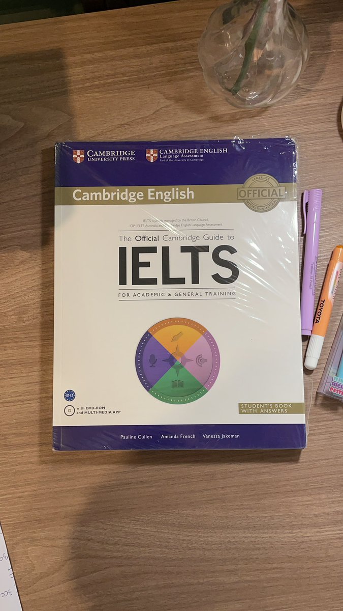 Fpkp24's tweet photo. ขายหนังสือ ielts cambridge ค่ะ  ยังไม่ได้เปิดอ่าน  พอดีสั่งมาซ้ำสองเล่มค่ะ  ใครสนใจทัก dm มาได้ค่ะ #สอบielts #IELTS #หนังสือดีบอกต่อ #หนังสือสอบielts #หนังสือ #หนังสือเรียน https://t.co/CokKg1eXpX