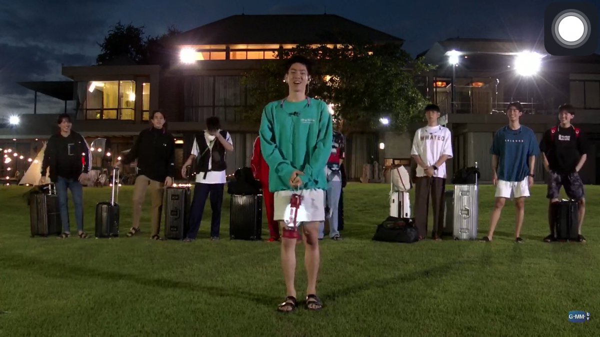 Talonpole's tweet photo. off jumpol as your lowkey bgc boy
#GMMTVSafeHouseSS2D1
#GMMTVSafeHouseSS2 https://t.co/UlIqy9Ys87