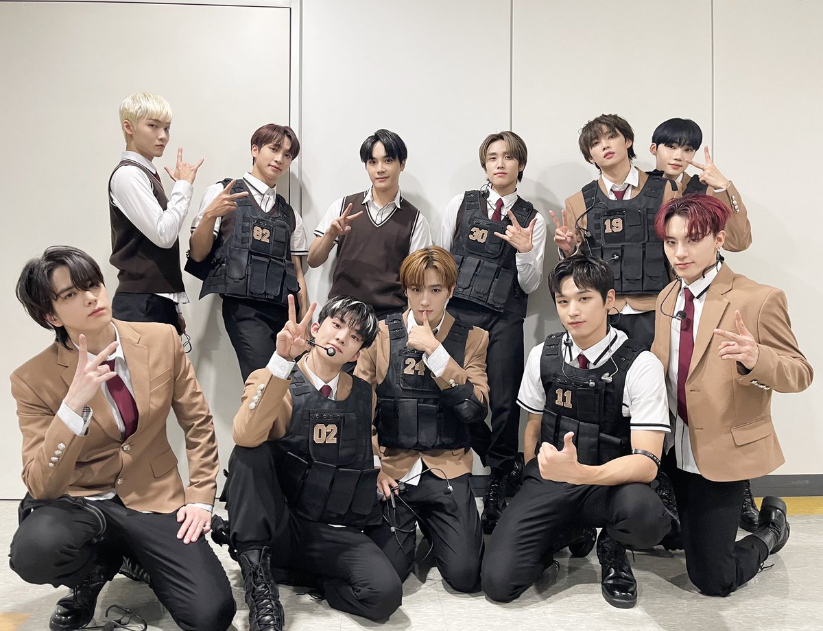 ohygl's tweet photo. WHAT!! Another win for Maverick, this time on Show Champion‼️🏆 THE B are the one who makes it possible🤝 Now the cold weather feels warm thanks to THE B🥰🖤
#THEBOYZ #MAVERICK #MAVERICK2ndWin https://t.co/zuESwncKIV