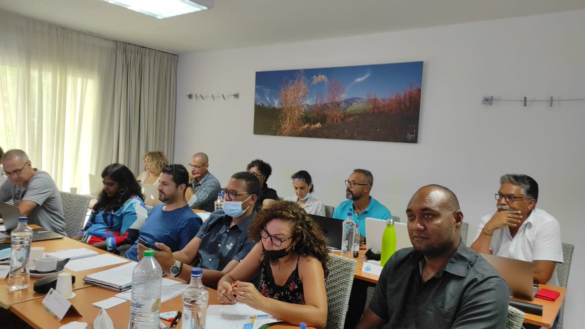 Region974Unsa's tweet photo. #UR UNSA974
#Cefu
 Formation de formateurs durant ces 3 jours,
Présence d'Olivier WILFEART (Directeur du Cefu) et Éric POPLIMONT (Formateur Cefu)
Des militants Unsa privé comme public ont répondu présent à cette formation.
Retour en image https://t.co/uA67rW9BXW
