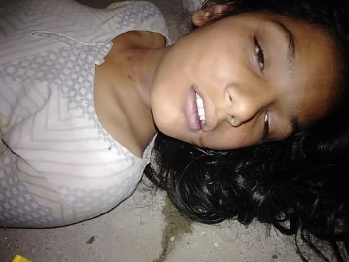اسلام آباد G-11 میٹرو سٹیشن کے واش روم میں 12 سالہ معصوم غریب بچی کو زیادتی کرنے کے بعد قتل کردیا گیا!

غریب بچی قتل ہو جائے تو اس کے لیے کوئی آواز نہیں اٹھاتا، افسوس ہم ریپ اور قتل میں بھی امیر اور غریب کے فرق کے ساتھ اہمیت دیتے ہیں۔