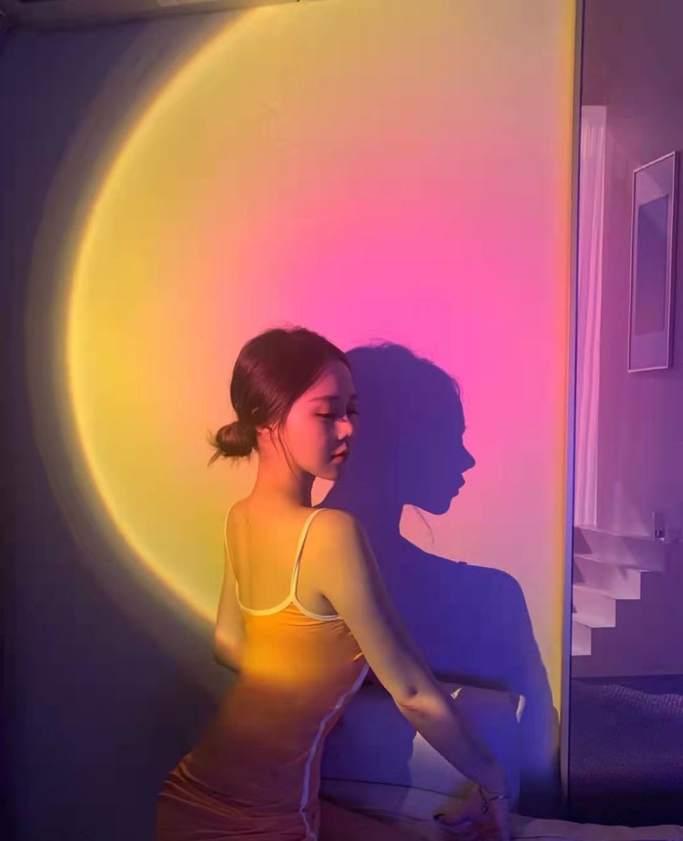 Alan__casa's tweet photo. The sunset light effect of the Internet celebrity endorsement is too beautiful @包子小姐姐😍😍😍 https://t.co/CF082InRz0