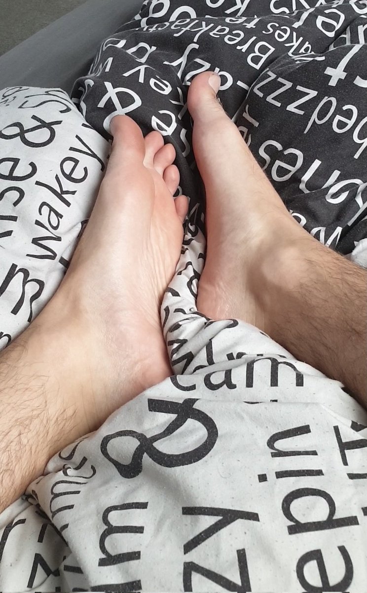 GuysOnlyFeet's tweet photo. https://t.co/iKZS322B49