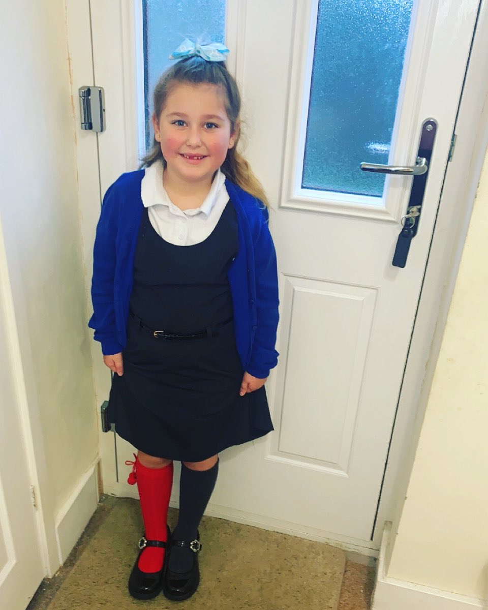 jayne51024925's tweet photo. We support anti bullying week 2021!! Odd socks for school today ❤️ @DeltaHatfieldW https://t.co/Nn91Pkvp4o
