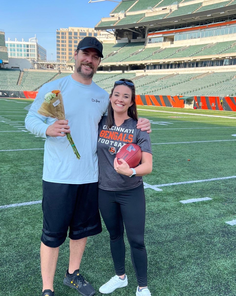 On my birthday we talked to Bengals Long Snapper <a href="/ClarkHarris46/">Clark Harris</a> ! He told me he would snap a ball to me sometime to see if I could catch it. Check out the video on the B105 YouTube channel 🥰🏈🧡🖤

youtu.be/pC6Jtbs8AN0

#football #snap #bengals #harrishuddle