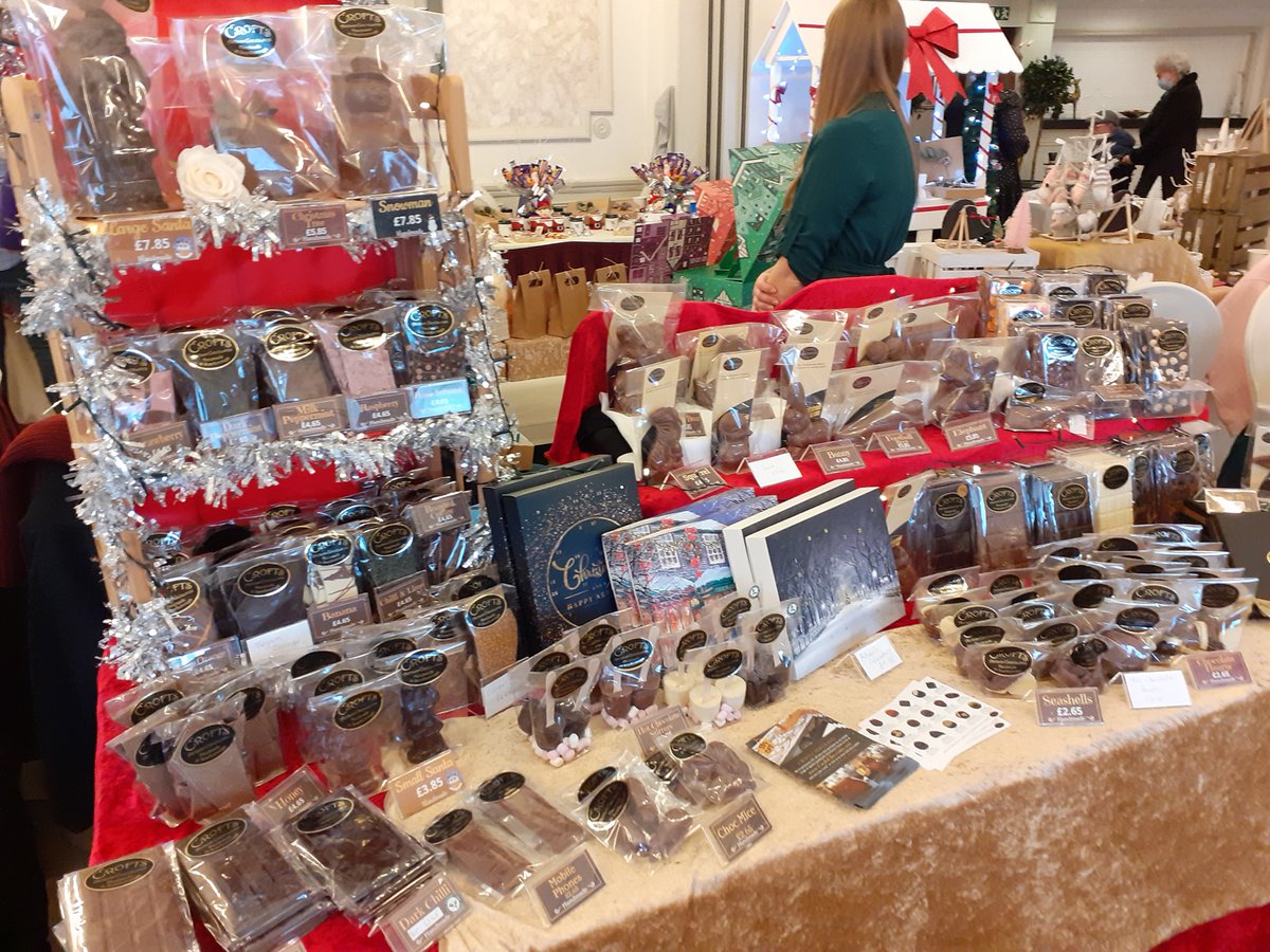 CroftsChocolate's tweet photo. Lots of Christmas events coming up! We'll be Scarborough Sparkle at the end of November. Also you can visit us in our Newborough shop or visit us online at https://t.co/Py0cmIXP9b https://t.co/PmUTGwdjQo