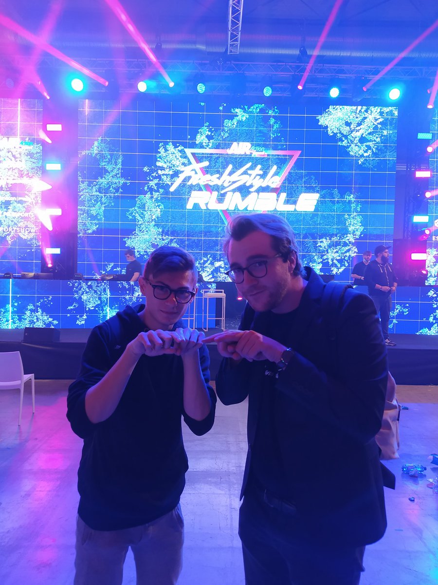 Heeyd_8's tweet photo. Thanks for everything ❤️

also thanks @itztinooo for some of the pics https://t.co/5BElXgVkUl