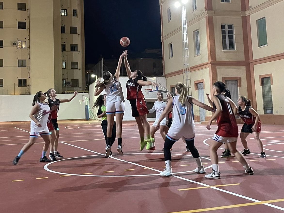 LigaAFADE's tweet photo. #ActualidadCompetición
No te pierdas la crónica tras la disputada de la segunda semana de competición, campeonatos con mucha igualdad, los Golden Games no se venden baratos en la 21/22 💪🏻🔝
Entra en este enlace y échale un vistazo ⬇️⬇️
https://t.co/CgKKdSKY97
#LigaAFADE
🟢🏆🟡 https://t.co/AVt5ImMz1O