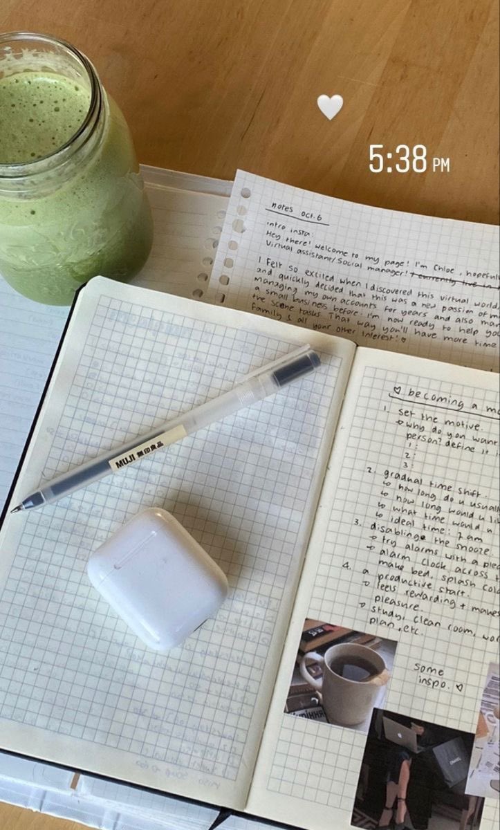 IavenderfieIds's tweet image. managing workload: GIRLBOSS STYLE
-create a big to do list with everything on your agenda
-prioritise the list -if you won’t manage to do everything, you will at least complete what’s most important
-assign specific tasks to specific days, it takes the weight off your shoulders