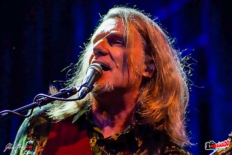 HUMBERTO GESSINGER - SHOW DE RETORNO EMBALOU OS FÃS QUE FORAM AO AUDITÓRIO ARAÚJO VIANNA NO ÚLTIMO SÁBADO

Crédito da foto: <a href="/GlaucoMalta/">GLAUCO MALTA</a> 

#HumbertoGessinger #OpiniãoProdutora #AuditórioAraújoVianna #Showaovivo

turbinado.art.br/site/artigos/n…