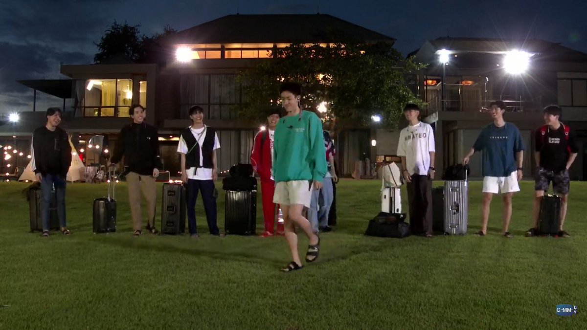 Talonpole's tweet photo. pADAMI NA NANG PADAMI MGA CHINITONG MINAMAHAL KO AH 

#GMMTVSafeHouseSS2D1
#GMMTVSafeHouseSS2 https://t.co/yNgS1A17tq