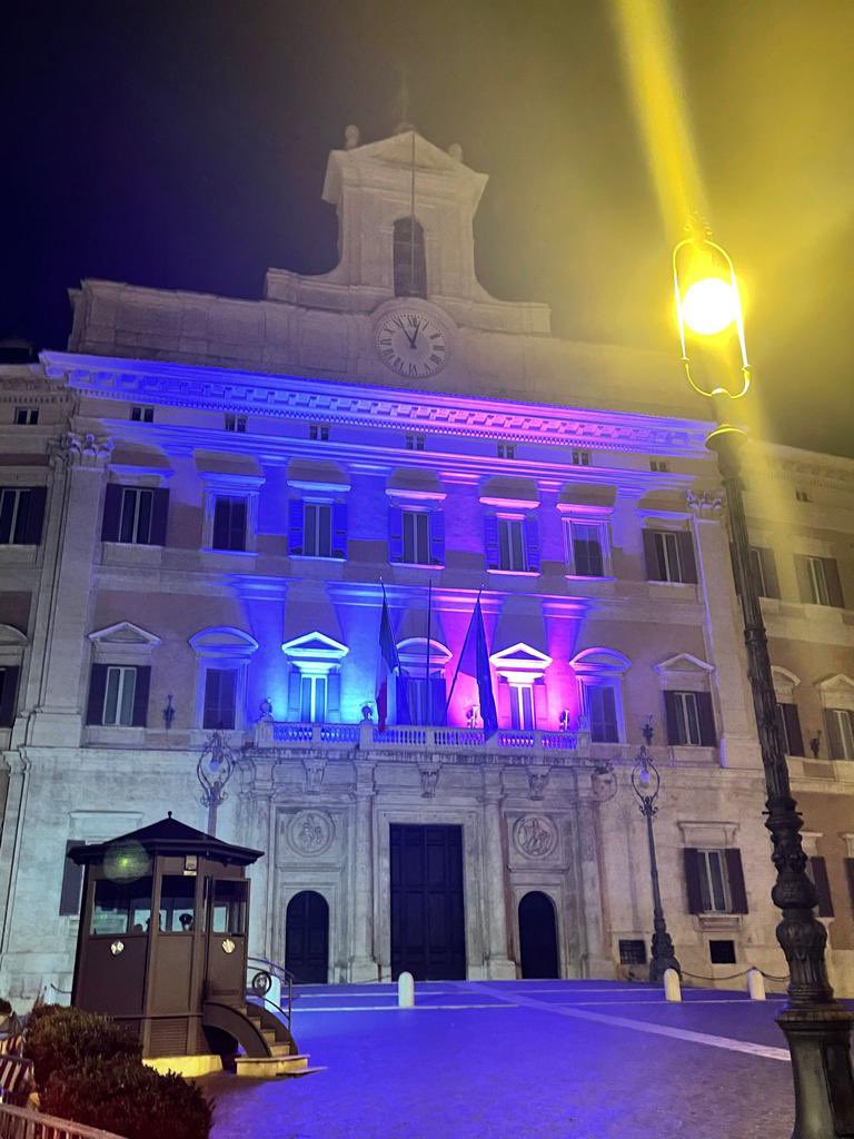 Accolta la richiesta della @SIU_Italia di illuminare #Montecitorio di blu e viola, i colori della prevenzione del #tumoredellaprostata e #tumoredeltesticolo. Grazie @F_DUva per la sua disponibilità #prevenzione #diagnosiprecoce #urologia