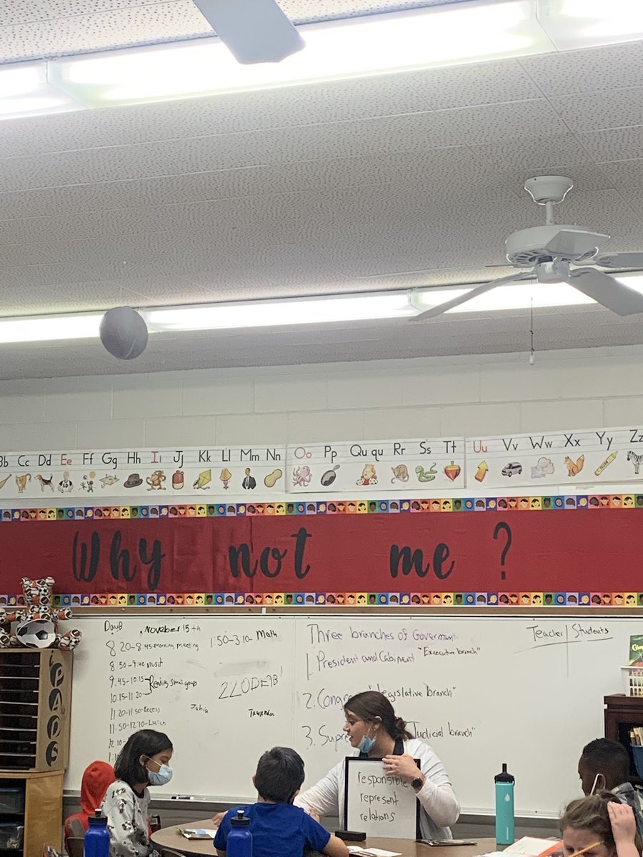 Buckner8Taylor's tweet photo. Learning from the best @MrsHagedornBRE . I appreciate her coaching and mentoring and helping me become a better teacher especially through small groups. A huge S/o to my school @BREMustangs for having reading coaches to help teachers be more successful in small groups! #BREBest https://t.co/vbsVL9vHG4
