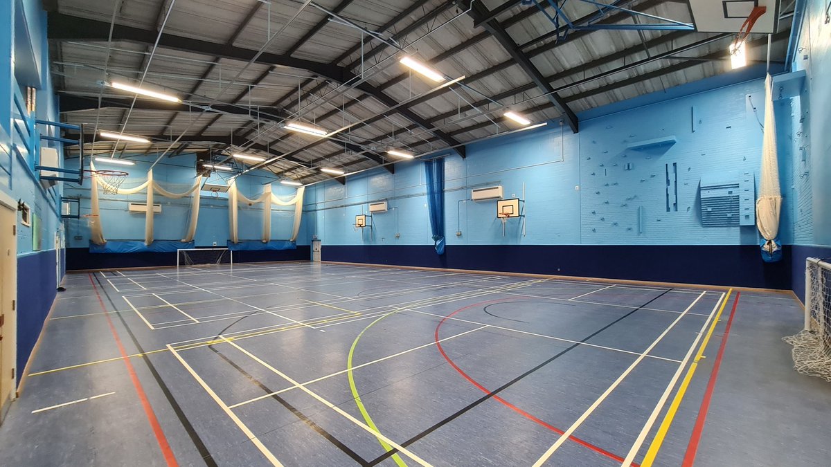 🚨Rare sports hall slot available for block booking!🚨

Mondays 20:15-21:15 £40.00/hour

To book, please email manager@sportwotton.co.uk