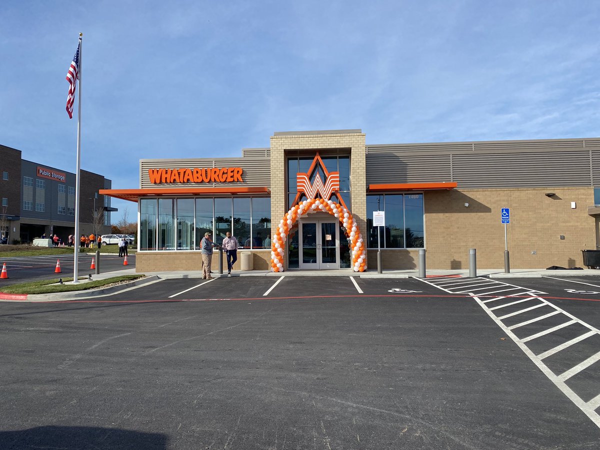 katie_finnerty's tweet image. The cones will be moved at 10:50 a.m. and the first cars will move into the drive thru.