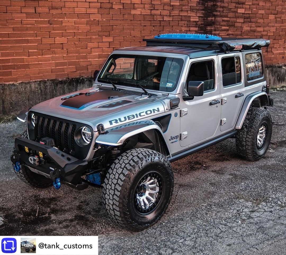 Wrangler4XE's tweet photo. Repost from @tank_customs using repost_now_app - Love our 4XE but can’t wait for the 392!

#jeep #jeepwrangler #wrangler #wranglerjl #jeepjl jlbuild #wrangler4xe #4xe #rival4x4 #blackrhinowheels #mickeythompsontires #quakeled #maxtrax https://t.co/OfdJPQnuCi