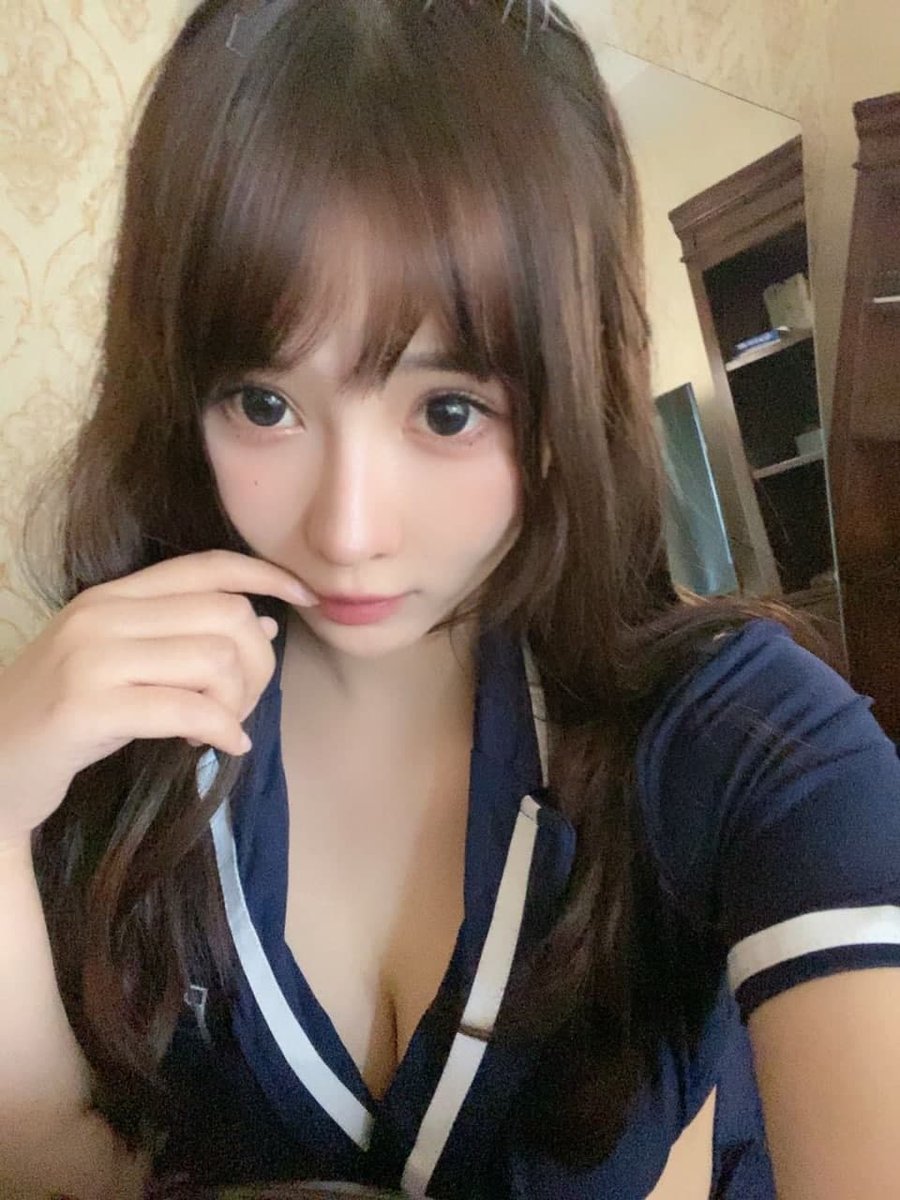 dcahIbv's tweet photo. 💝「募集贩送」丨杭州萝莉💝

现象级~丨内敛巨乳JK

◆：03
◇：166
◆：88
◇：E

衣服真兜不住了 快帮她按住！

可甜可妖丨手舌同频丨初舔炸裂丨恐难掌握

💟约看简介💟

#福利姬 #外卖 #外围 #黑丝 #萝莉 #上海 #厦门  #成都 #北京 #广州 #处女 #深圳 #伴游 #包养 https://t.co/9d1o5DcLFO