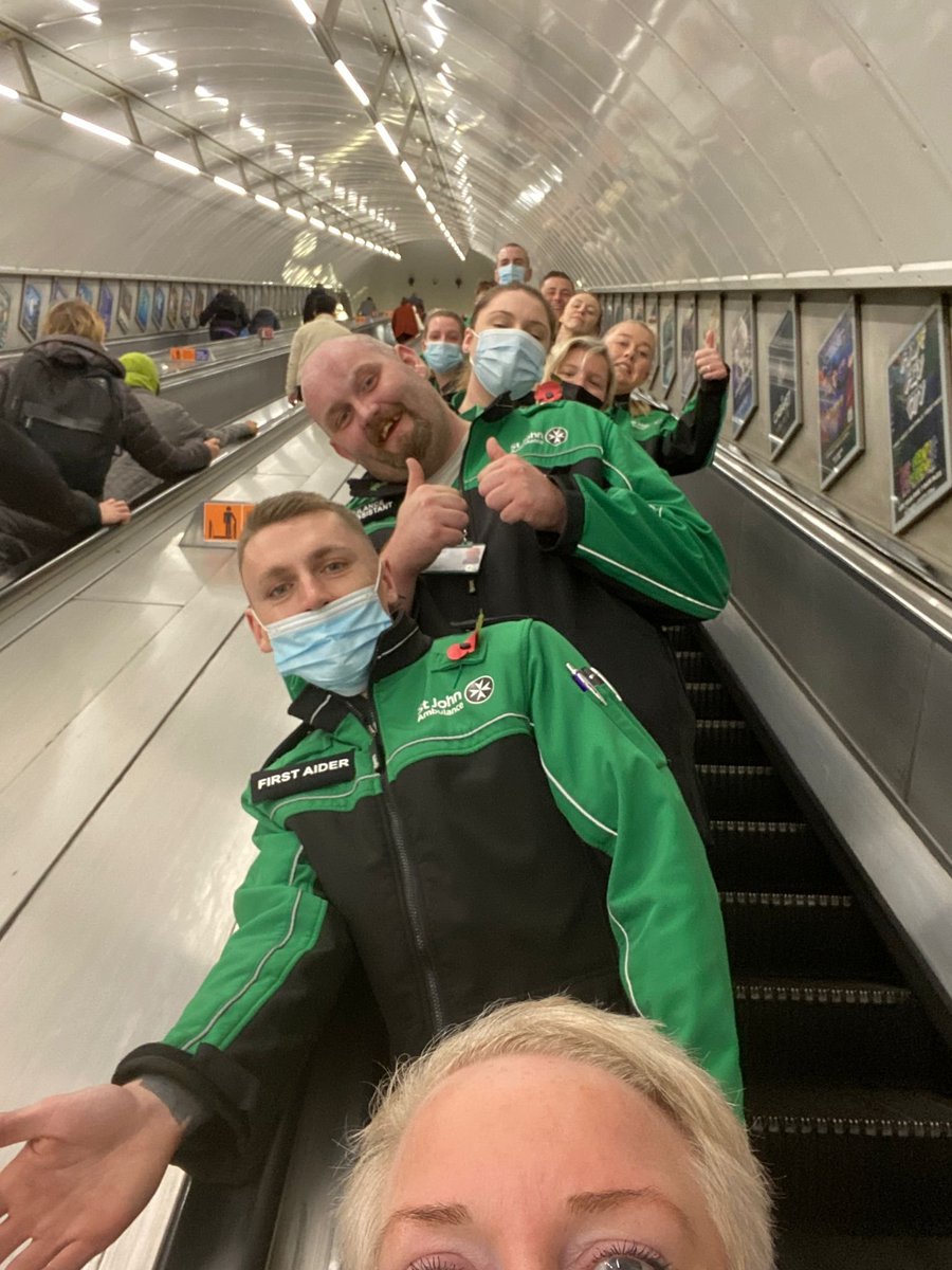 SJA_NI's tweet photo. 1/3. An incredible 19 @SJA_NI volunteers travelled to London at the weekend to support @SJALondon_South and the @Ldn_Ambulance for The Lord Mayor's Show and Rememberance Sunday!!! 

@stjohnambulance https://t.co/2yOiQj2xlN