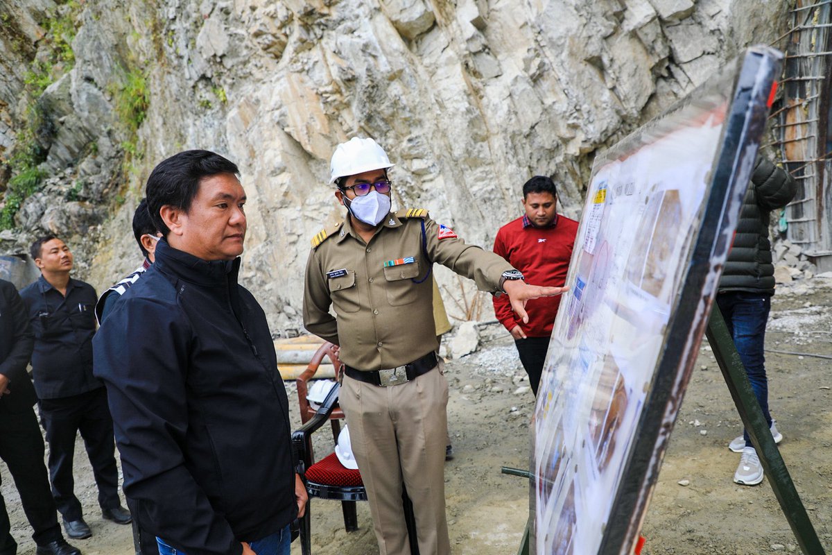 PemaKhanduBJP's tweet photo. Inspected the work progress of 500m Nechipu tunnel this morning. 

As informed by @BROindia officials at the site, 80% of the excavation work is completed. 

Likely to be completed before mid of 2022, the tunnel will cut short time for convoy movement towards Tibet border. https://t.co/OcwyXbXCDz