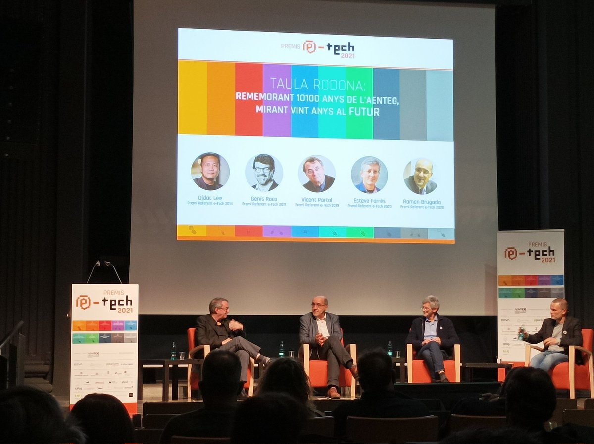 joseplara's tweet photo. Per tornar a escoltar de nou la interessant taula rodona dels #PremisETECH2021 amb els Referents E-TECH. Tecnologia, salut, ètica, polítiques... Per reflexionar. #premisetech https://t.co/yCNZRrfqb3