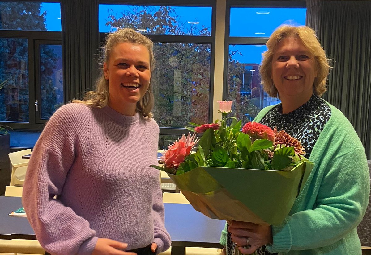 PetervanGool2's tweet image. Mijn lieve schat, 25 jaar in het onderwijs #INOS