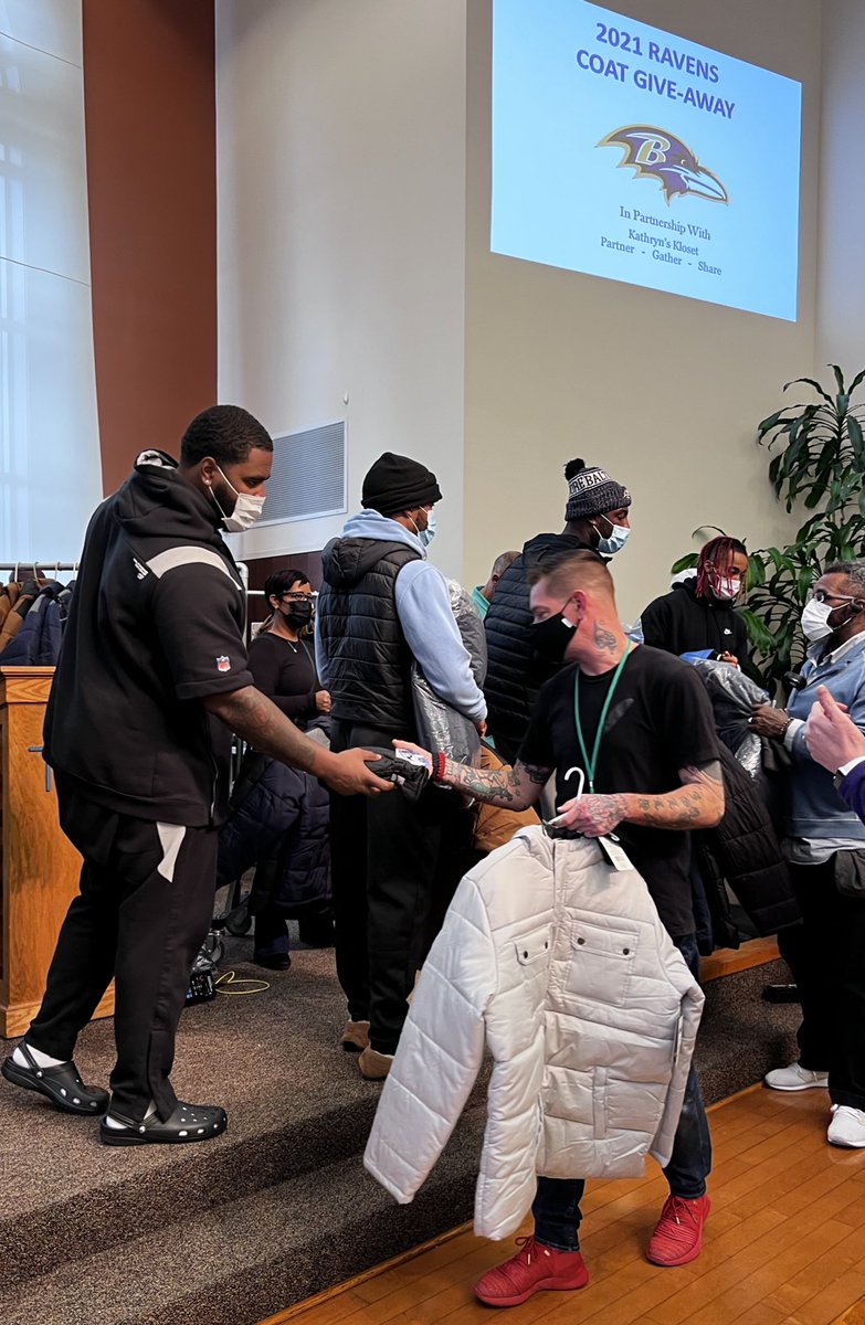 Good morning from our 18th Annual Ravens Coat Giveaway at the Helping Up Mission! 💜 We had a great time connecting with the community and distributing some “exclusive drip”😎 -@marlon_humphrey #OurTeamOurCommunity