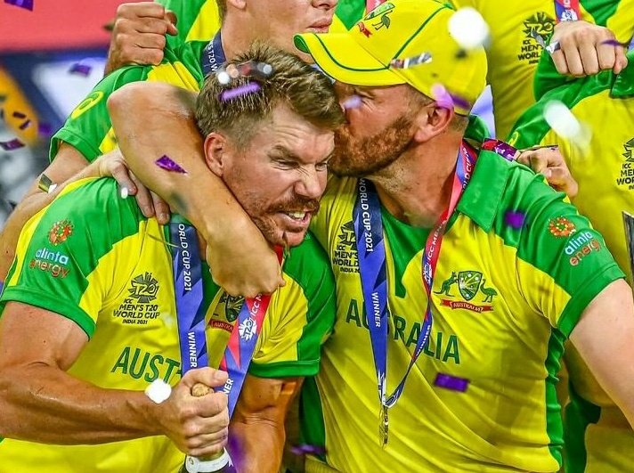 MasterVKohli's tweet photo. I want Virat Kohli and Rohit Sharma to befriends like David warner and Aaron Finch. https://t.co/I2x3YTKL7a