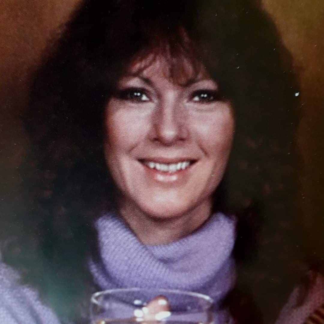 agnethabjornab1's tweet photo. I've been MIA from Twitter lately but I just wanted to wish this wonderful soul a very happy birthday. Happy birthday Frida! I hope you are having a wonderful day today! Wishing you all the best... https://t.co/Ky6vewvOFF