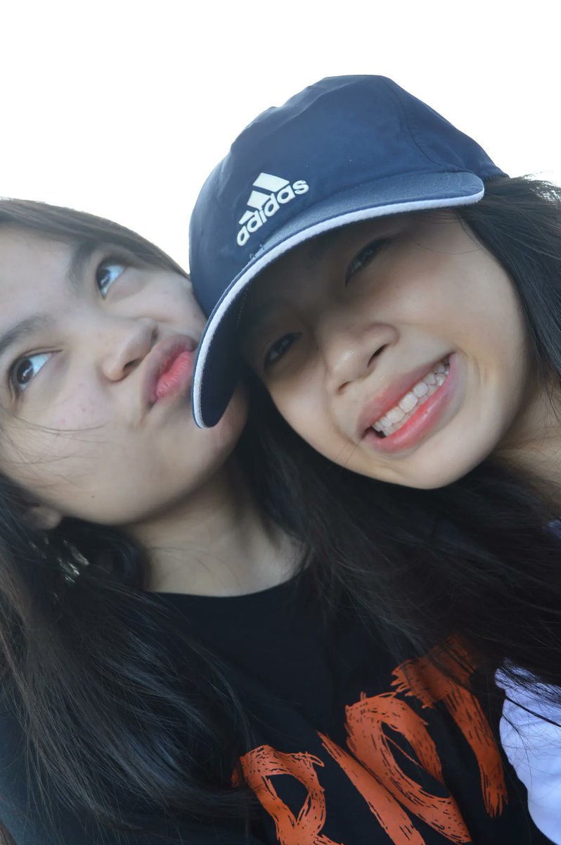 sammieiou's tweet photo. Happy birthday p🙆‍♀️🥳 @parnezaa kita na tau fls loveu p miss u p<333 enjoy ur day mwa godbless❣😽😽 https://t.co/CIm5CWSc4t