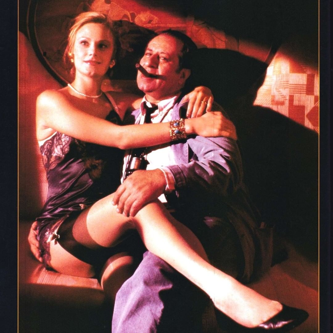 Nicola Warren e il Maestro nella copertina della rivista Excelsior di fine anni '90 #tintobrass #tintobrassessential #nicolawarren #capriccio