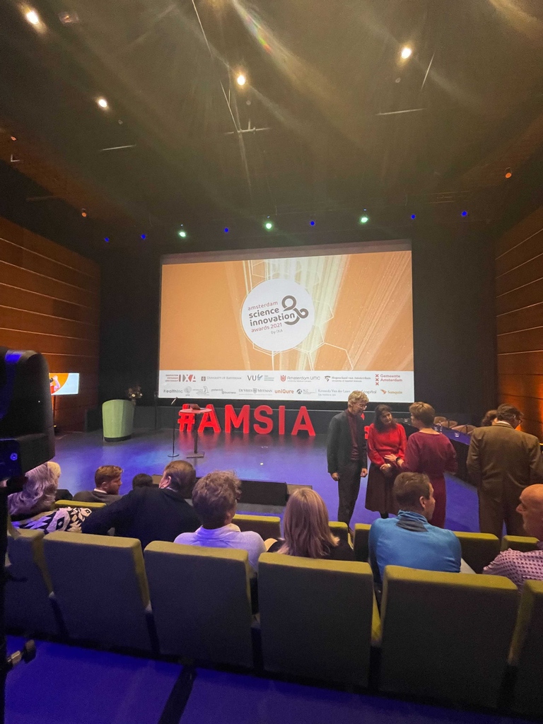 Last week at IXA's Amsterdam Science Innovation Award 2021! The €10.000 prize was awarded to 3 categories: Society, Health and Environment&amp;Climate. The 15th-edition award was organized at Amsterdam's NEMO Science Museum and we are proud to be a sponsor. amsia.nl/news/amsterdam…