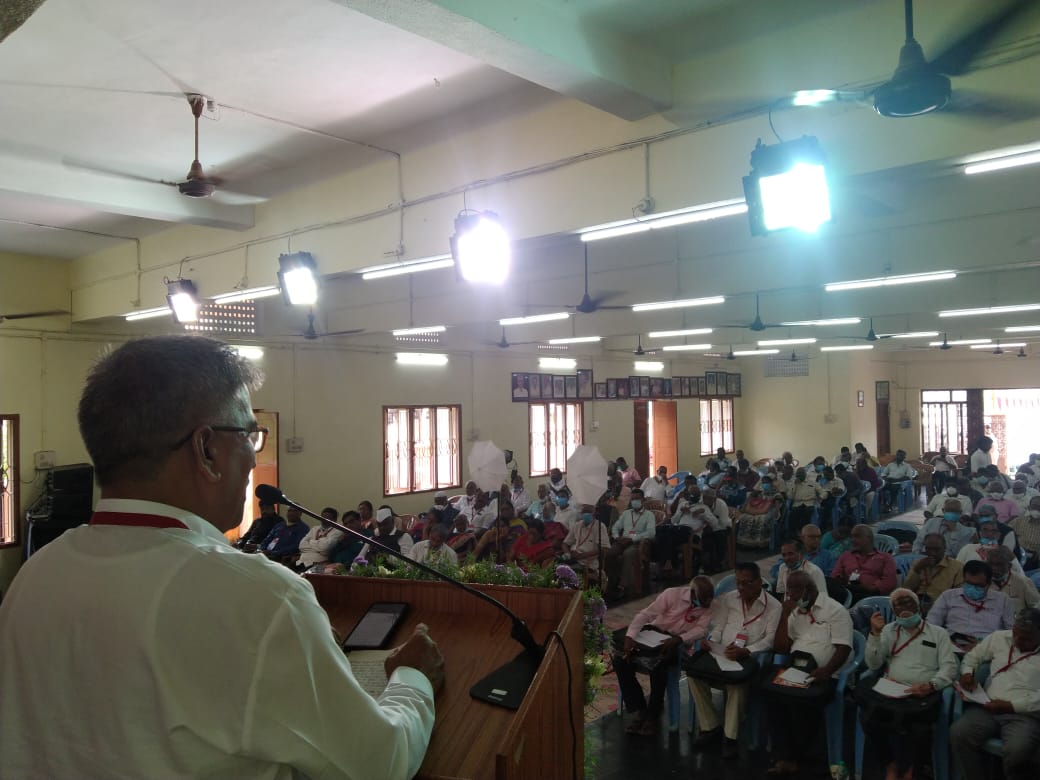 sksharyana's tweet photo. 15th November 2021
GUNTUR (A.P.)
Preparatory Meeting
All India State Government Pensioner's Federation.
Address by @SubhashLamba10  Ji https://t.co/mstK2RX54P