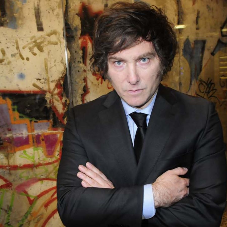 “Cuando el socialismo se aplicó en modo puro fue un fracaso en lo económico, en lo social y en lo cultural, y además se cargó la vida de 150 millones de seres humanos, con lo cual, lo que diga un socialista o un izquierdista de mierda me lo paso por el culo”

<a href="/JMilei/">Javier Milei</a>

RT por fa