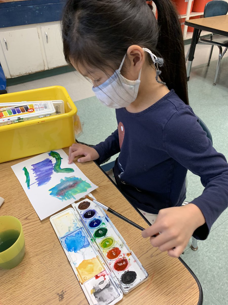 mrwinstonsworld's tweet photo. Exploring watercolor paints during centers today. https://t.co/VvGnMB63hT