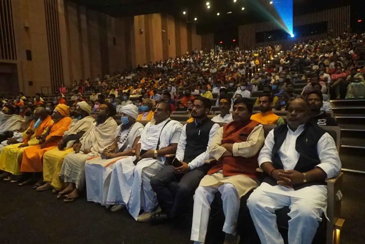 श्री काशी विश्वनाथ धाम प्रांगण में माँ अन्नपूर्णा की प्रतिमा की पुनर्स्थापना के पश्चात रुद्राक्ष कन्वेंशन सेंटर, वाराणसी में...
<a href="/myogiadityanath/">Yogi Adityanath</a>